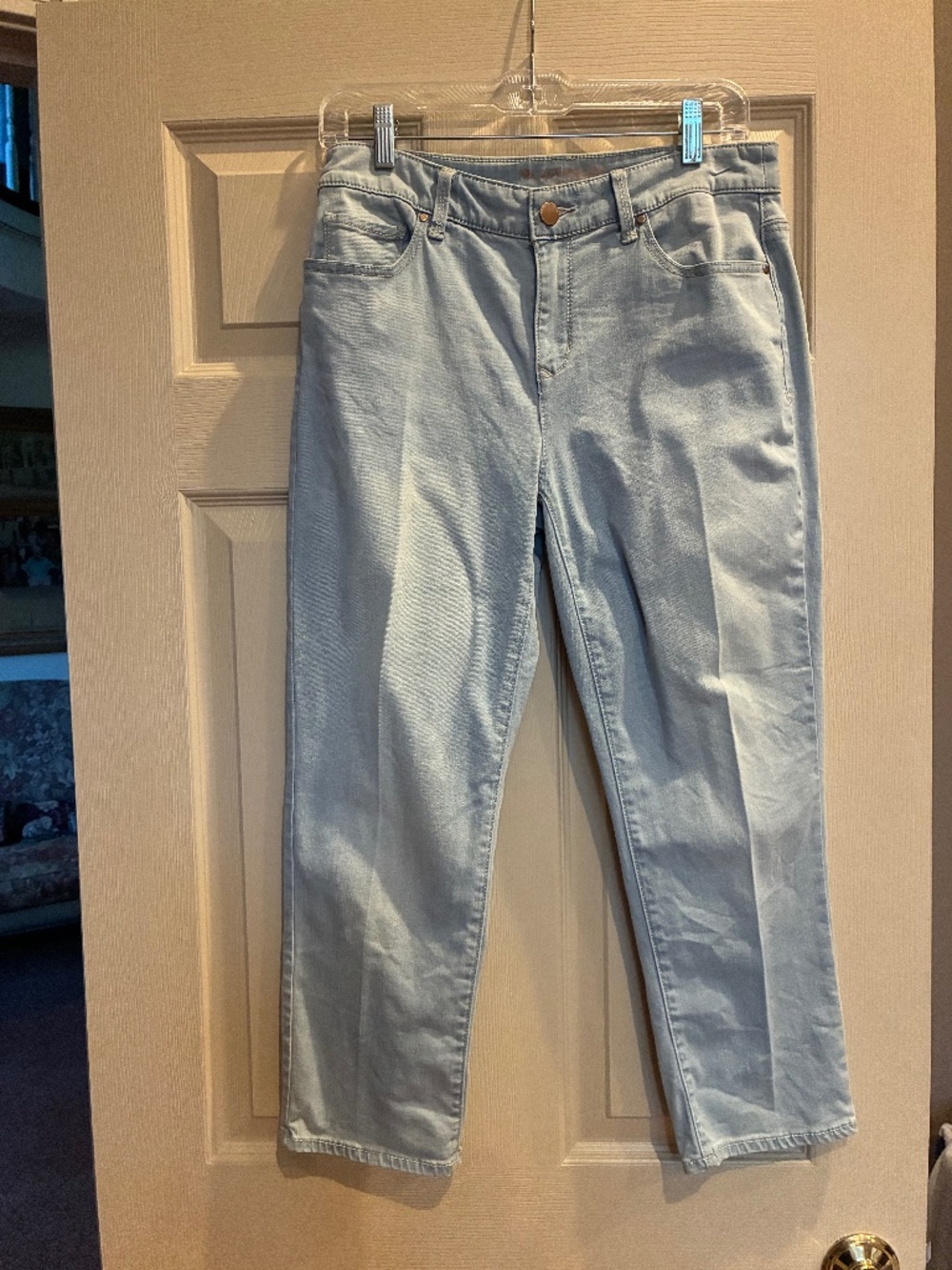 Chico’s Platinum 5 pkt Crop Jeans sz 0